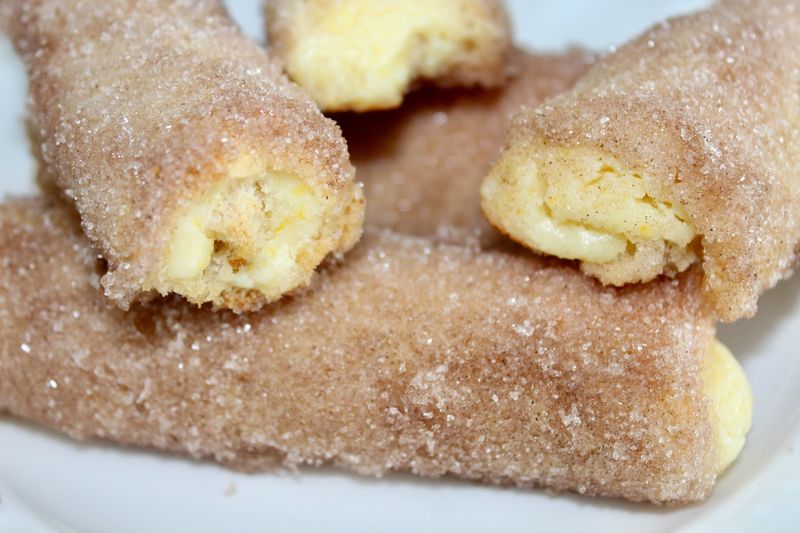 Cinnamon Cream Cheese Roll-Ups