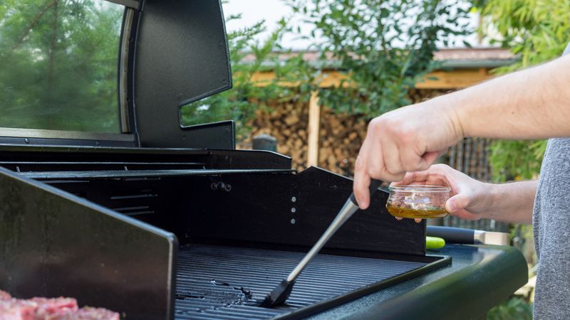 Quick Seasoning for Grills