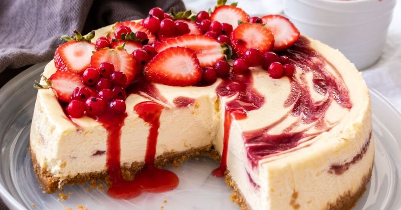 Strawberry Swirl Cheesecake