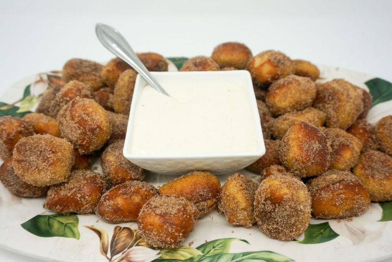 Cinnamon Pretzels