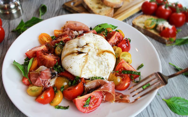 Burrata Caprese