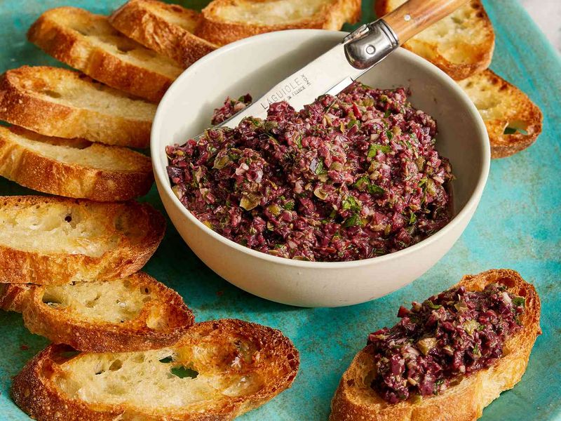 Olive Tapenade with Whole Grain Crackers