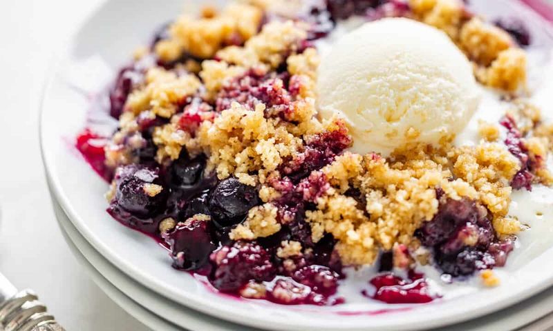 Mixed Berry Crumble