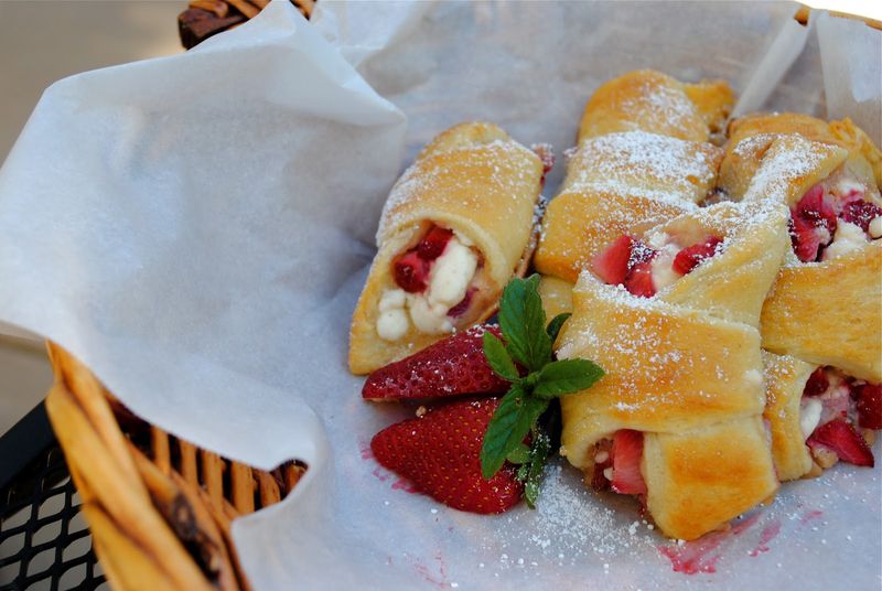 Strawberry Cream Cheese Crescent Rolls