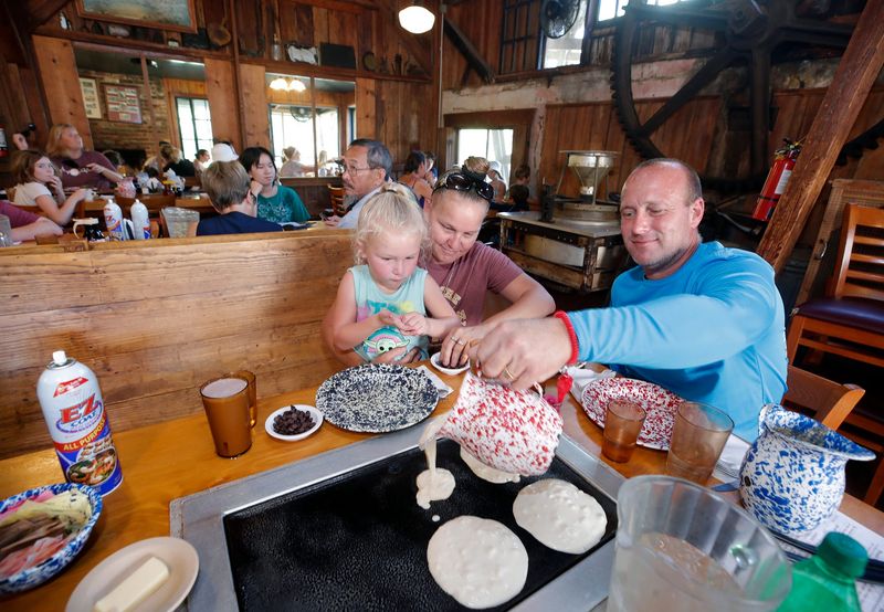 Florida: The Old Spanish Sugar Mill Grill