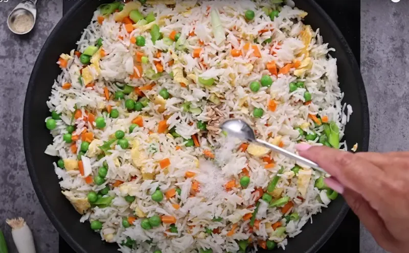 Simple Egg Fried Rice