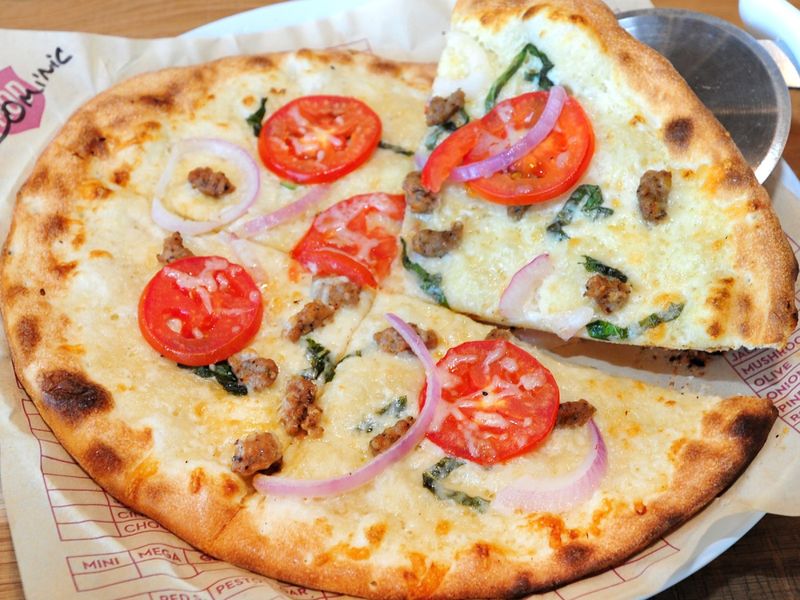Eat Mod Pizza