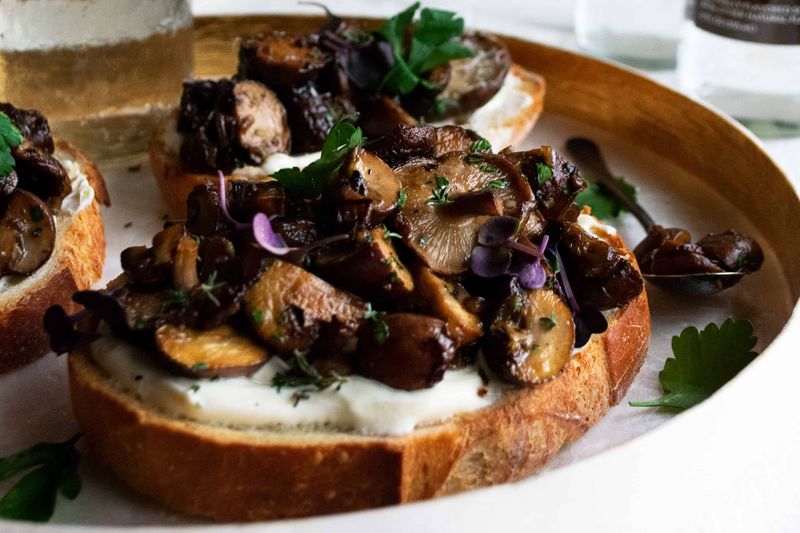 Mushroom & Herb Medley