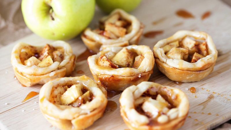 Mini Apple Pie Bites