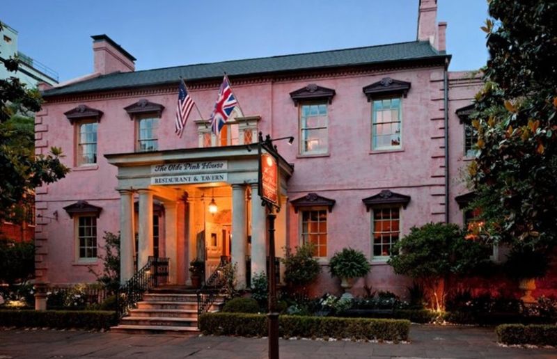 Georgia: The Olde Pink House