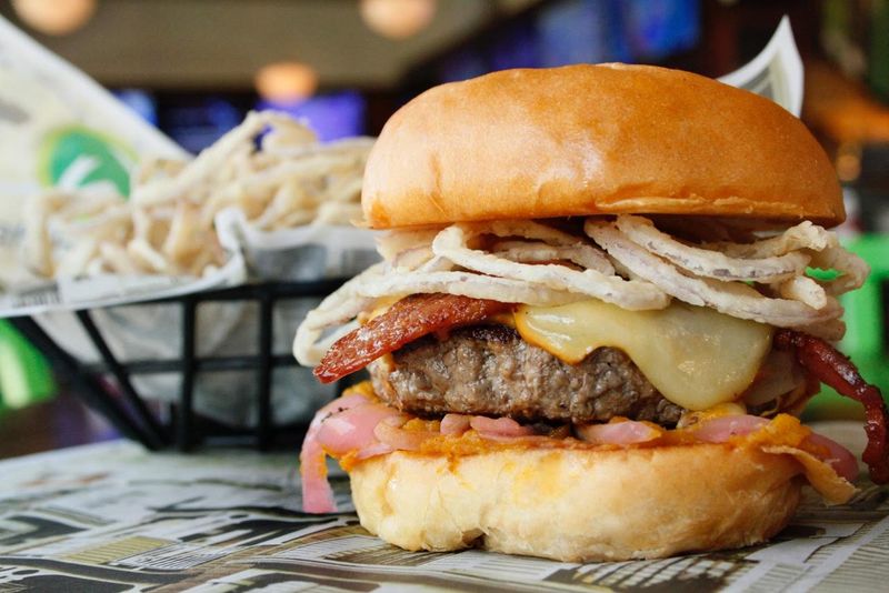 Wahlburgers