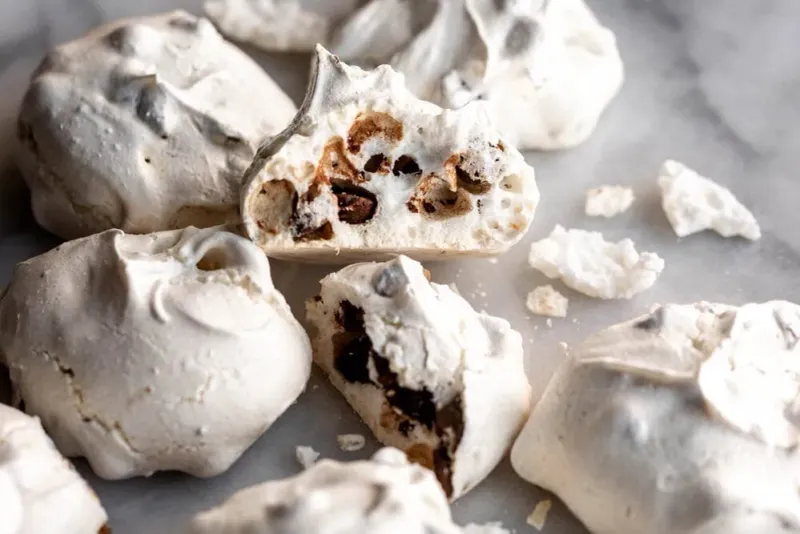 Pavlova Nests