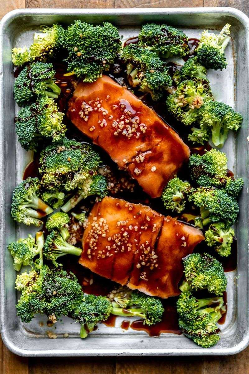 Teriyaki Salmon with Broccoli