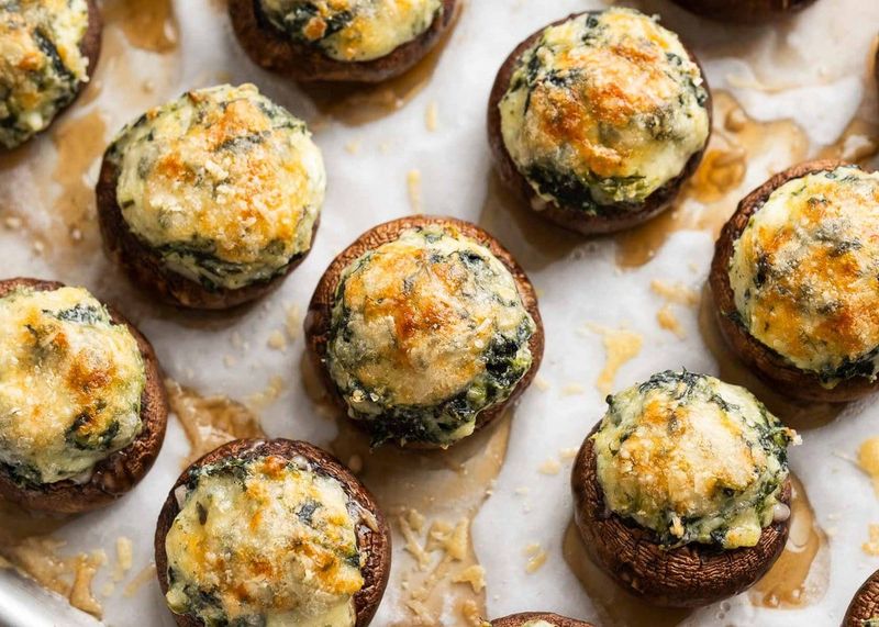 Garlic Spinach Stuffed Mushrooms