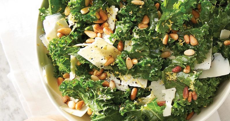 Garlic Lemon Kale Chips