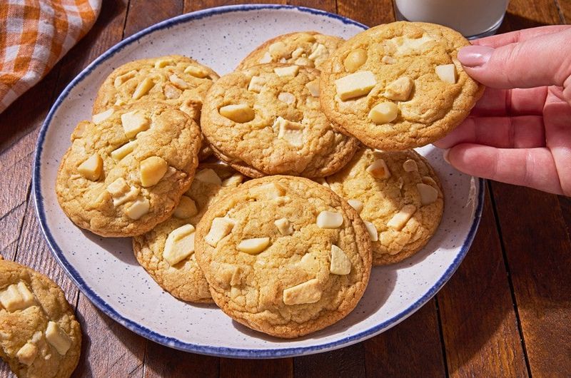 Macadamia Nut Cookies