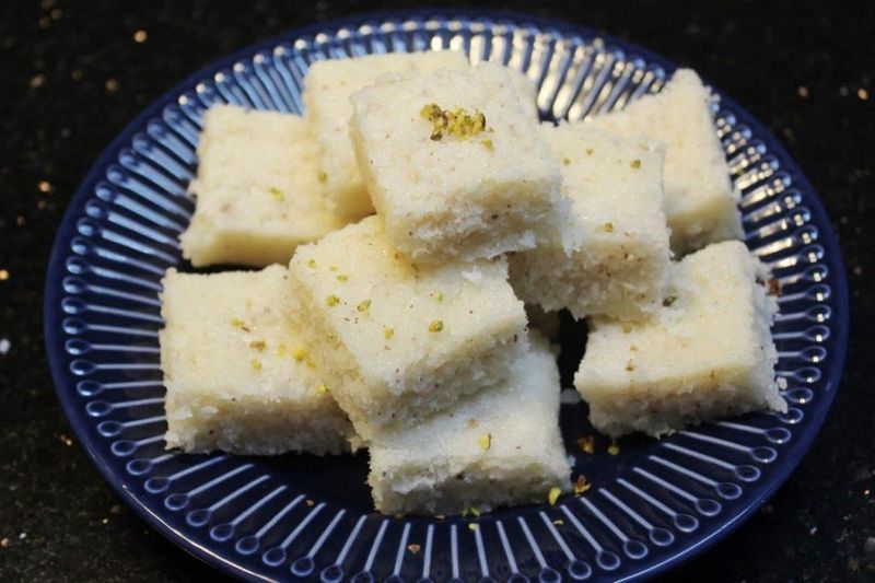 Nariyal Ki Barfi