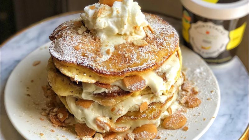 Banana Pudding Pancakes