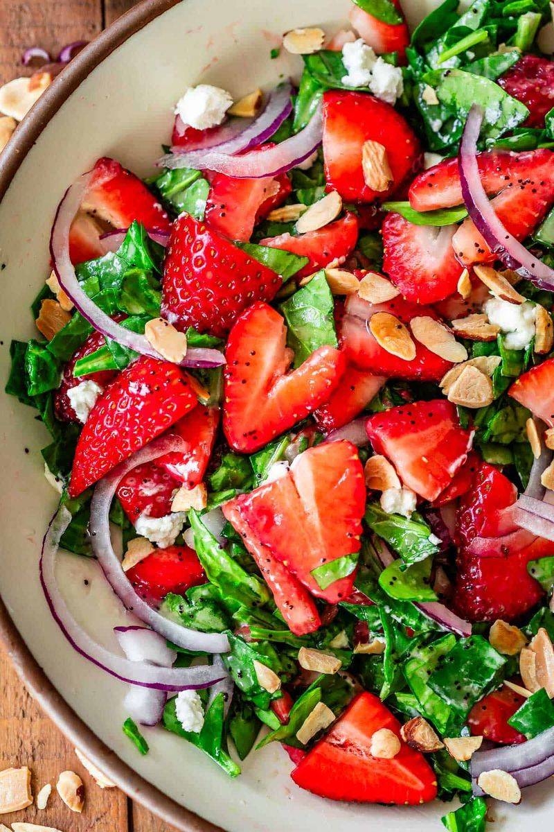Spinach and Strawberry Salad