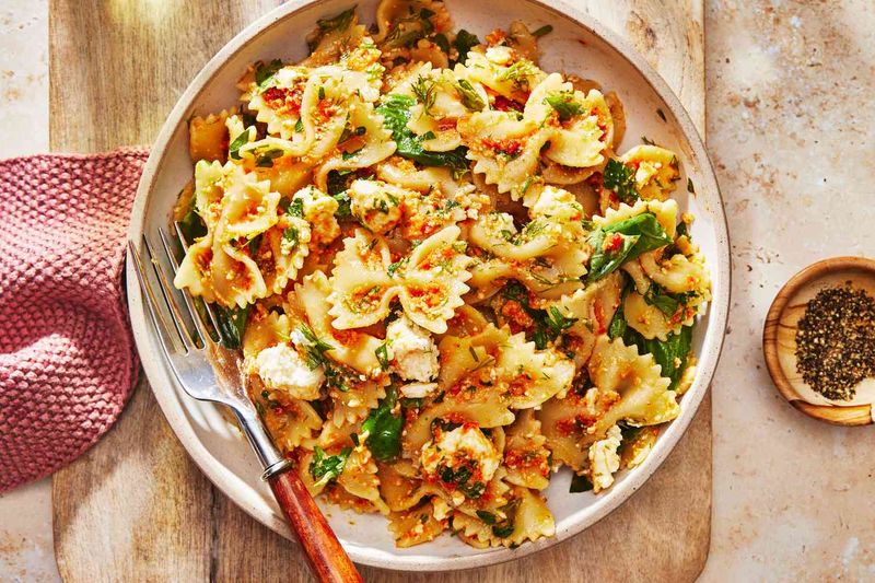Spinach and Sun-Dried Tomato Farfalle