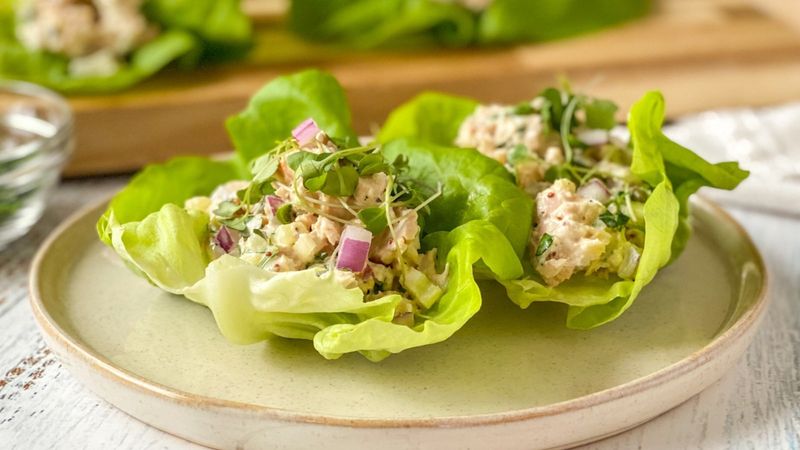Tuna Salad Lettuce Wraps