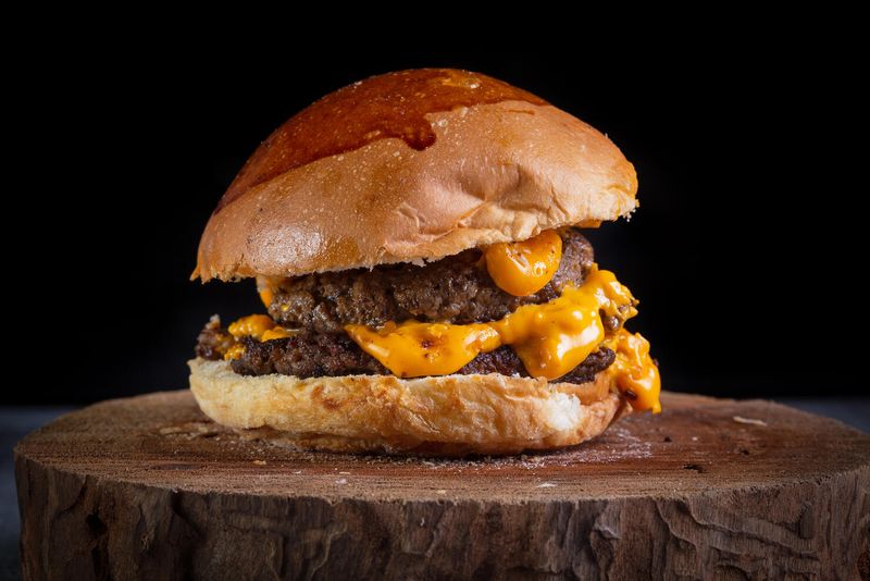 Illinois' Deep-Dish Cheeseburger