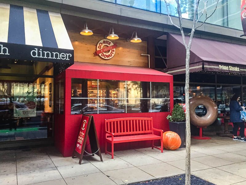 Illinois: Do-Rite Donuts