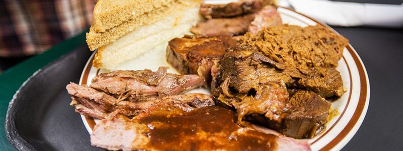 Kentucky: Moonlite Bar-B-Q Inn