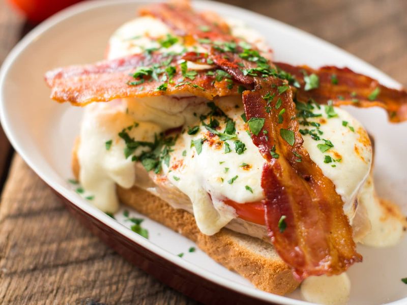 Kentucky - Hot Brown Sandwich