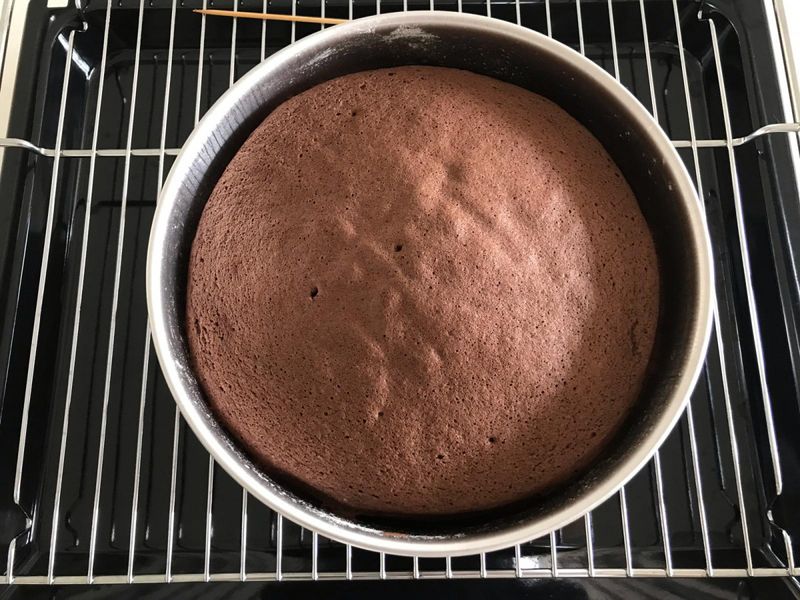 Cake Pulling Away from Sides