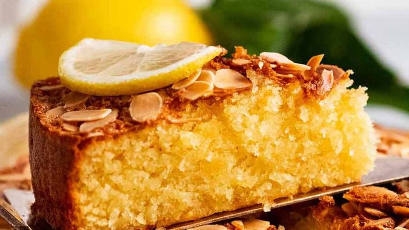 Lemon Almond Cake