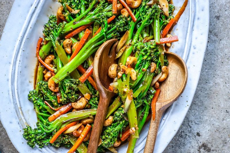Broccoli and Almond Stir-Fry