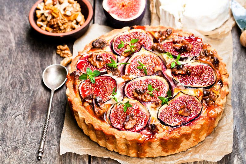 Fig and Walnut Tart with Balsamic Glaze