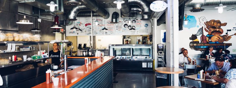 Florida: La Camaronera Seafood Joint and Fish Market, Miami