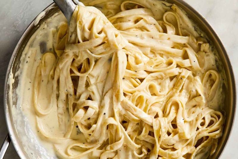 Fettuccine Alfredo
