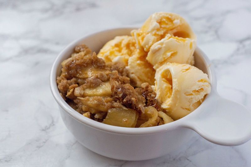 Caramel Apple Crisp