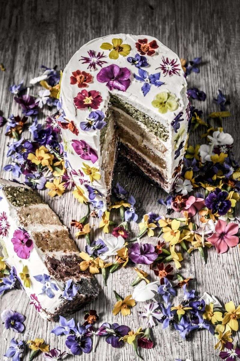 Edible Flowers Cake