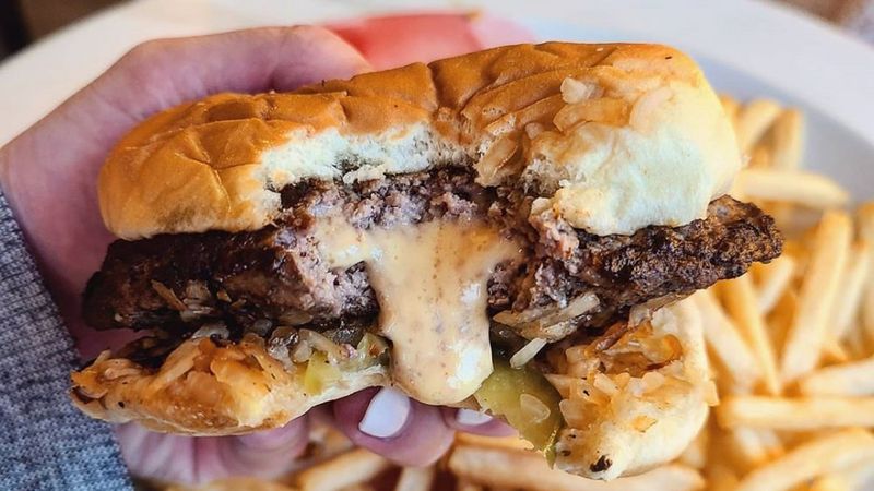Minnesota: Juicy Lucy Cheeseburger
