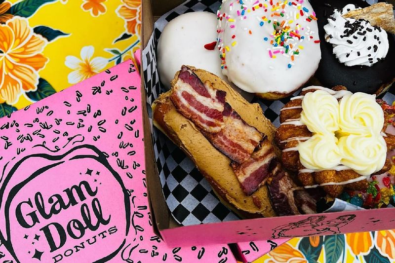 Minnesota: Glam Doll Donuts