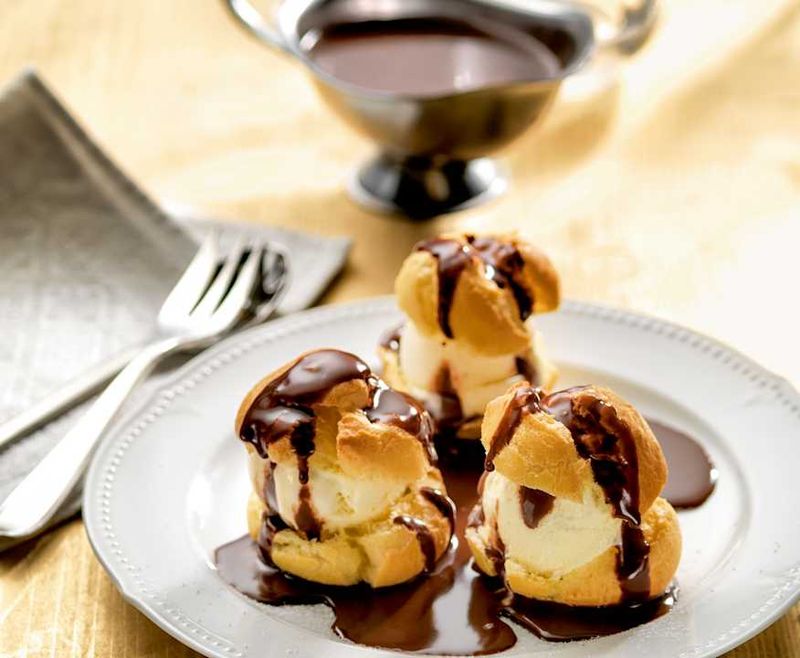 Mini Profiteroles