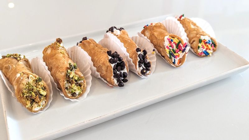 Tiny Cannoli