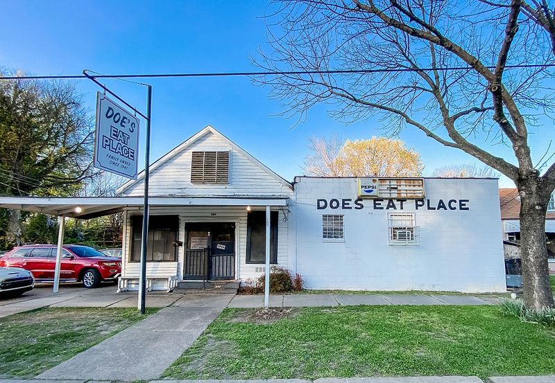 Mississippi - Doe's Eat Place