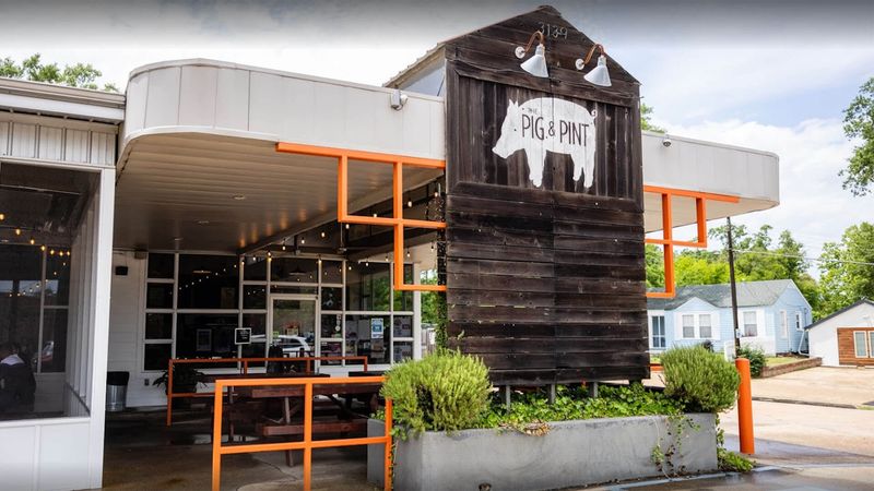 Mississippi: The Pig & Pint