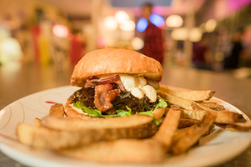 Montana: The Burger Dive