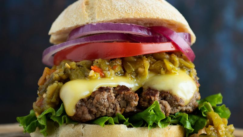 New Mexico: Green Chile Cheeseburger