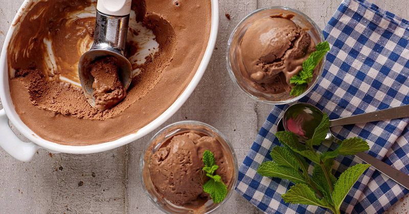 Low-Carb Chocolate Ice Cream