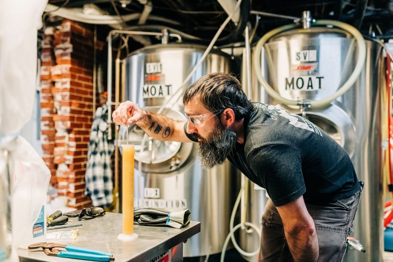 New Hampshire: Moat Mountain Smokehouse & Brewing Co., North Conway