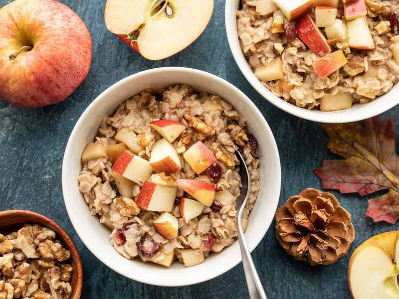 Oatmeal with Nuts and Fruits