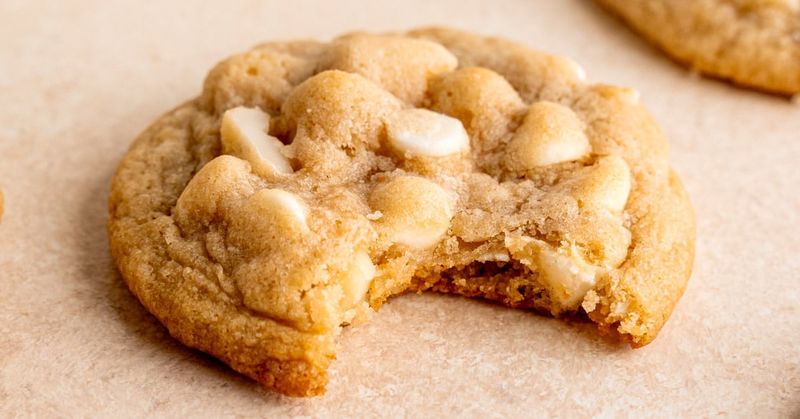 White Chocolate Macadamia