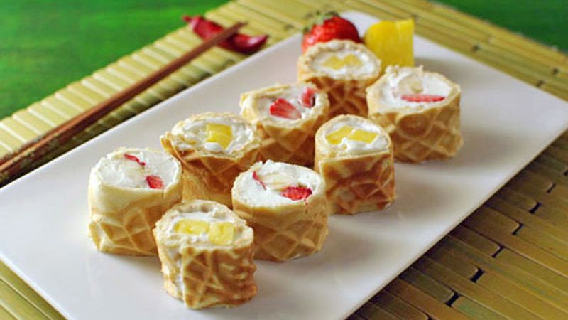 Breakfast Sushi Rolls